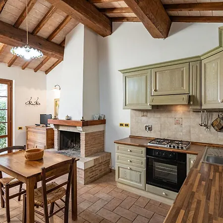 Il Borghetto مزرعة للإقامة تودي